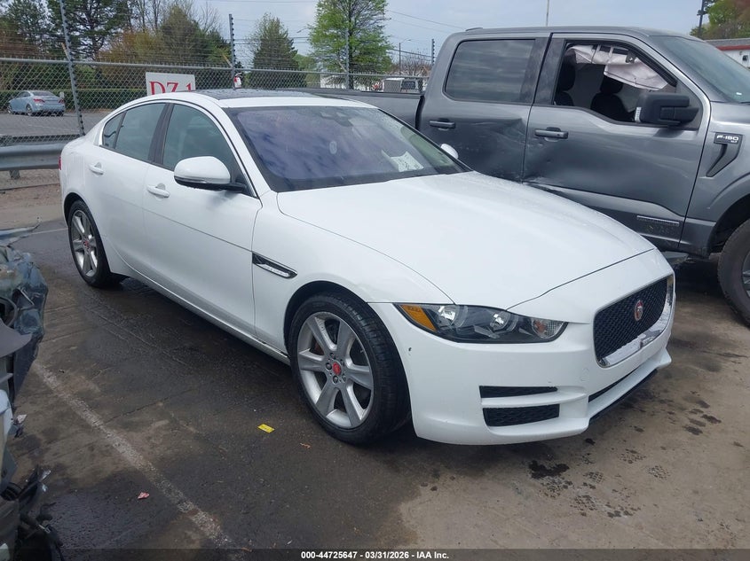 2018 Jaguar Xe 25T Premium