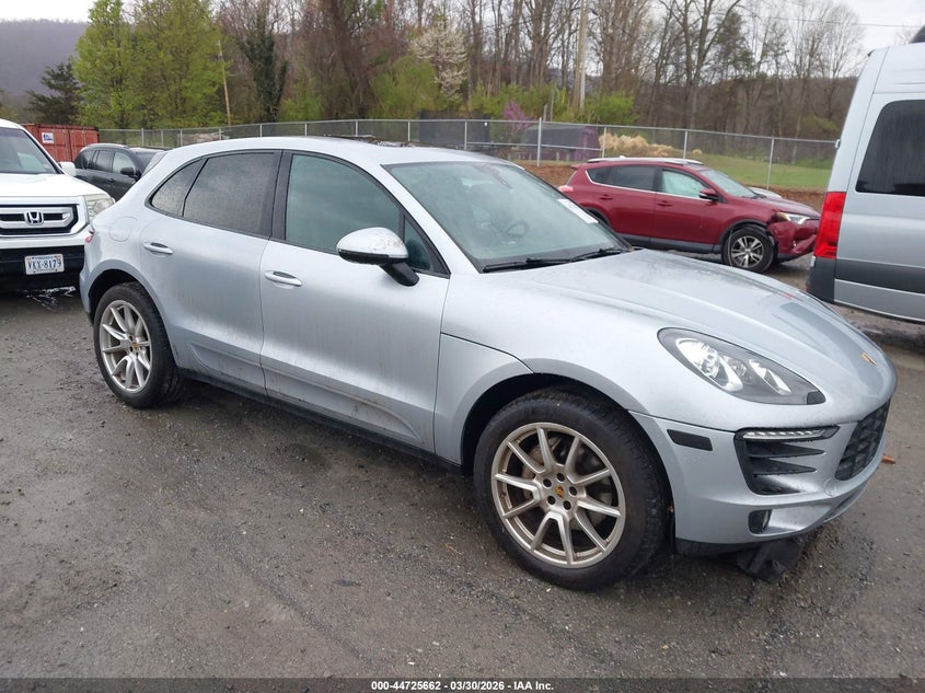 2016 Porsche Macan S