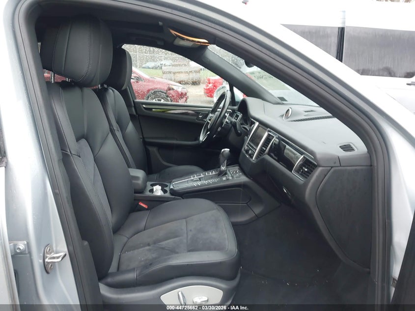 2016 Porsche Macan S