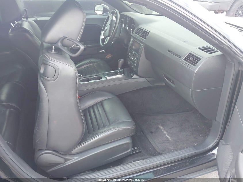 2013 Dodge Challenger R/T Plus