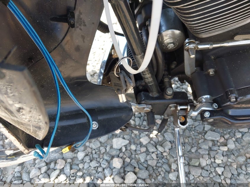 2002 Harley-Davidson Flhr VIN: 1HD1FDV1X2Y623074 Lot: 44725780