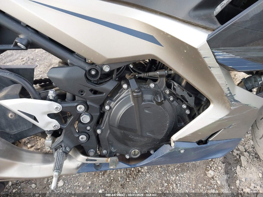 2023 Kawasaki Ex400 VIN: JKAEXKG13PDAR8386 Lot: 44725847