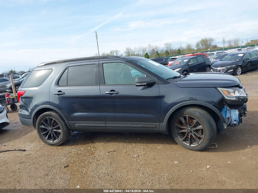 2017 Ford Explorer Xlt VIN: 1FM5K7D81HGD80831 Lot: 44726051
