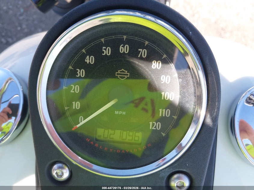 2016 Harley-Davidson Fxdb Dyna Street Bob VIN: 1HD1GXM17GC327174 Lot: 44726176