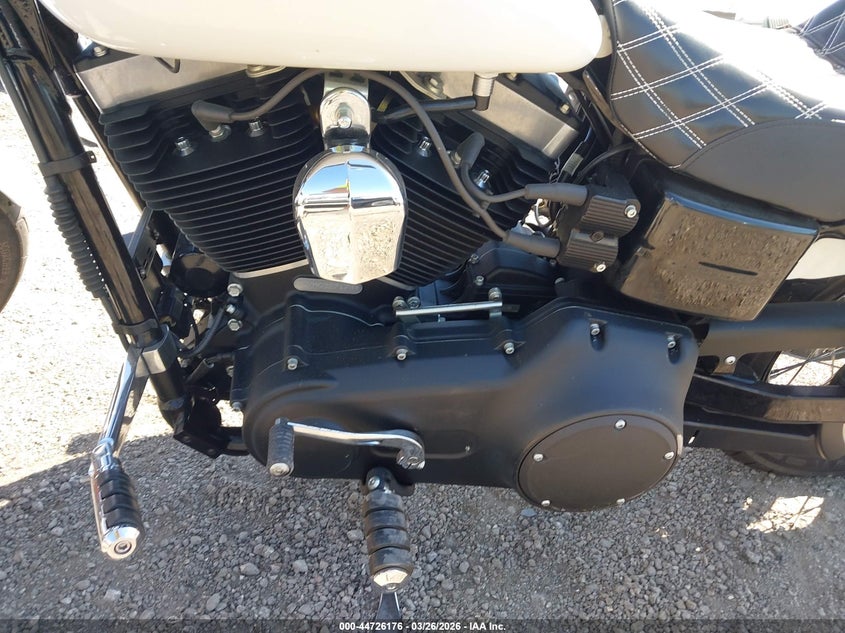 2016 Harley-Davidson Fxdb Dyna Street Bob VIN: 1HD1GXM17GC327174 Lot: 44726176