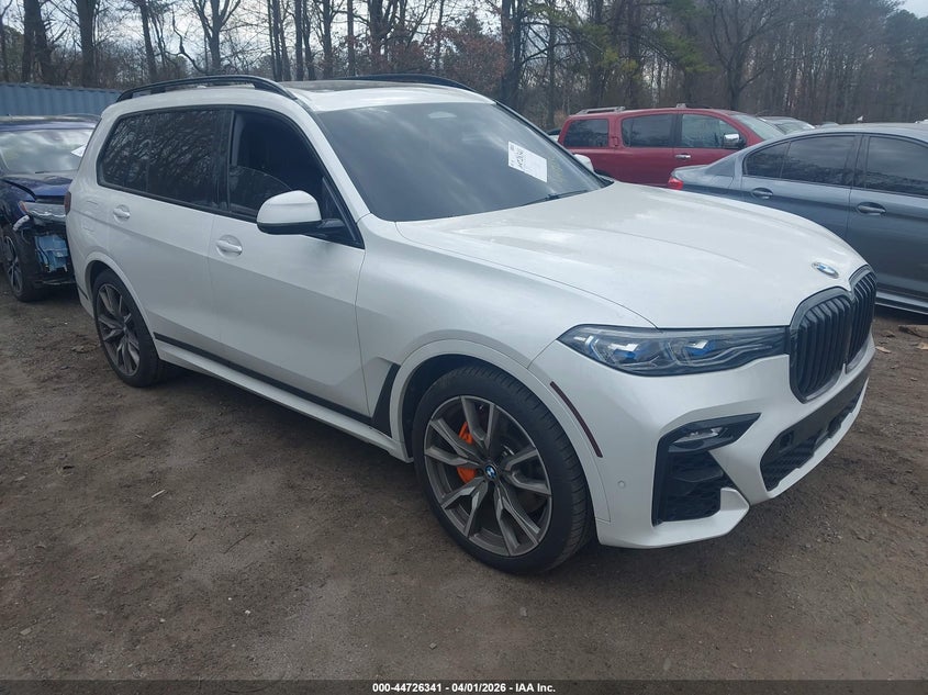 2022 BMW X7 M50I
