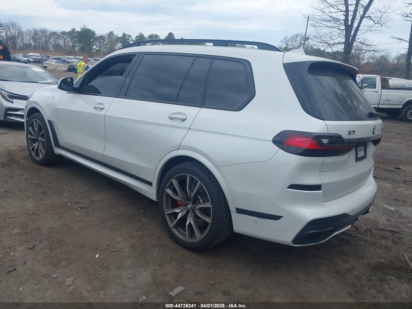 2022 BMW X7 M50I