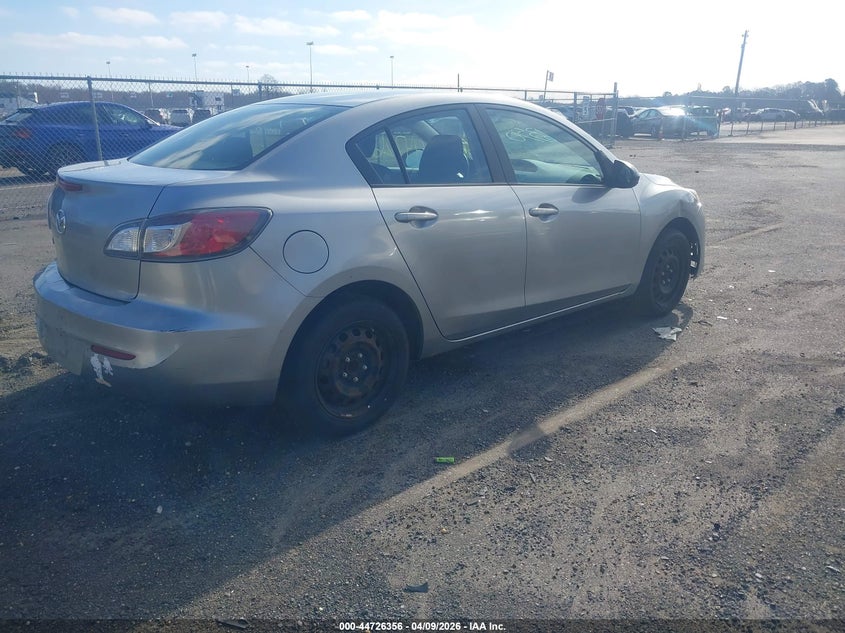 Vin: jm1bl1tg9d1843175, lot: 45223536, mazda mazda3 i sv 20134