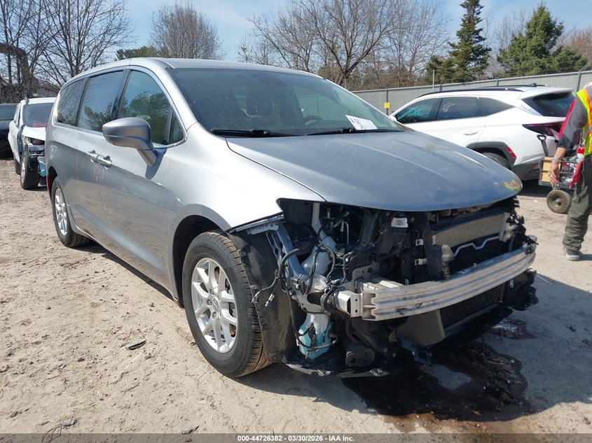 2020 Chrysler Pacifica Touring