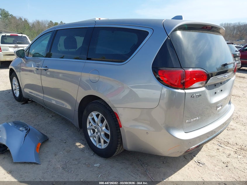 2020 Chrysler Pacifica Touring
