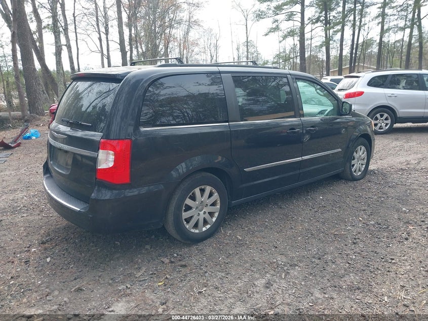 2013 Chrysler Town & Country Touring