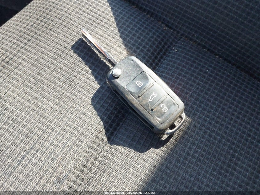 2010 Volkswagen Golf 4-Door VIN: WVWDA7AJ6AW294291 Lot: 44726609