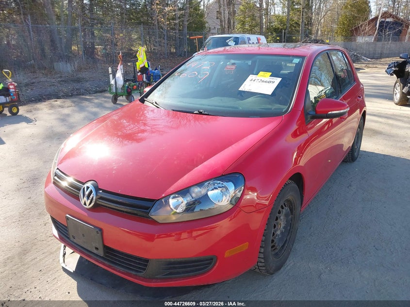 2010 Volkswagen Golf 4-Door