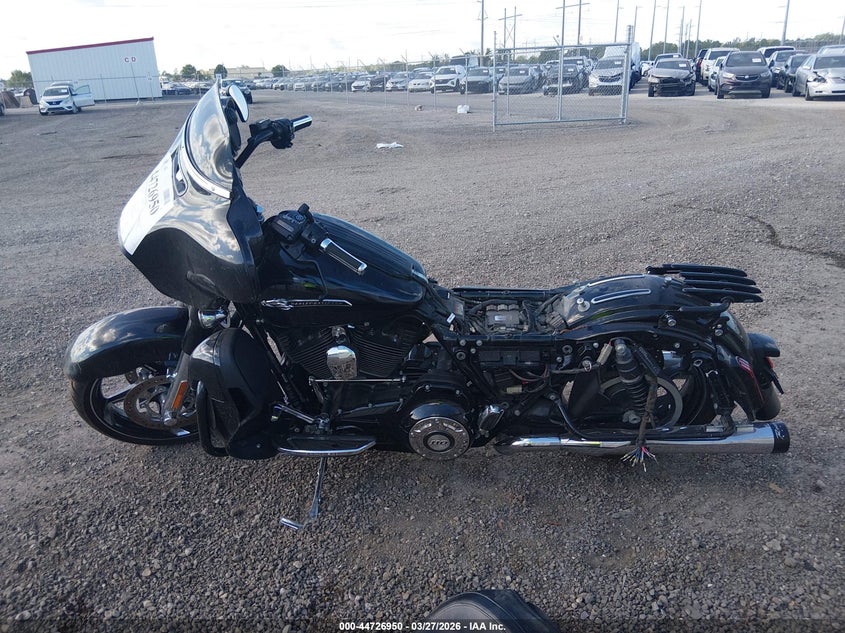 2016 Harley-Davidson Flhxse Cvo Street Glide VIN: 1HD1PXN19GB955922 Lot: 44726950