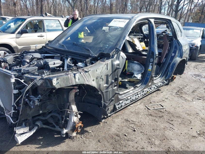 2023 BMW X5 auction photo 2