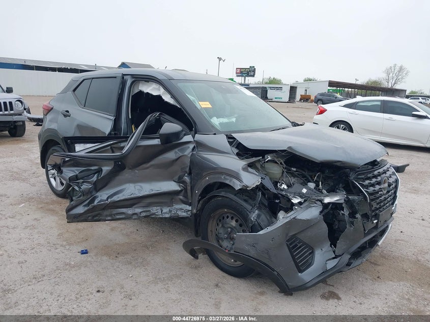 2024 Nissan Kicks S Xtronic Cvt