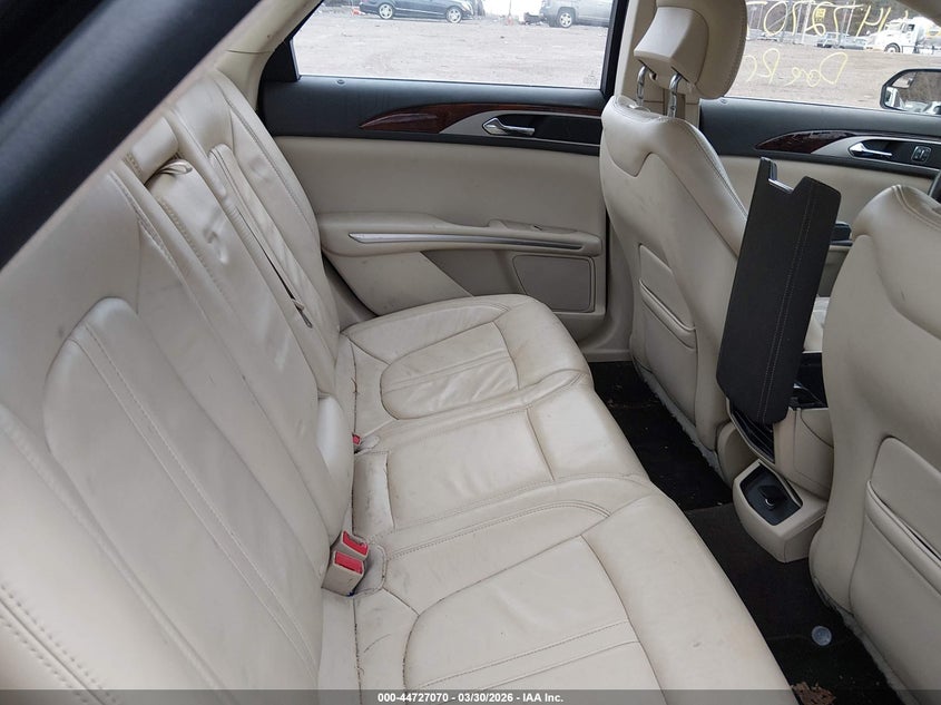 2013 LINCOLN MKZ auction photo 8