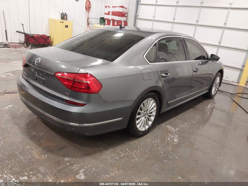 2016 Volkswagen Passat 1.8T Se