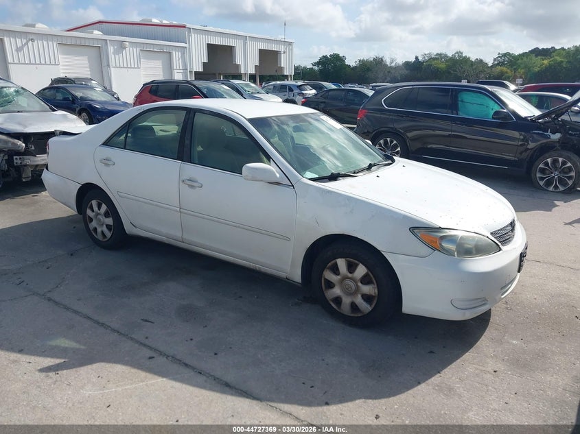2004 Toyota Camry Le