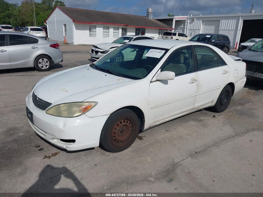 2004 Toyota Camry Le