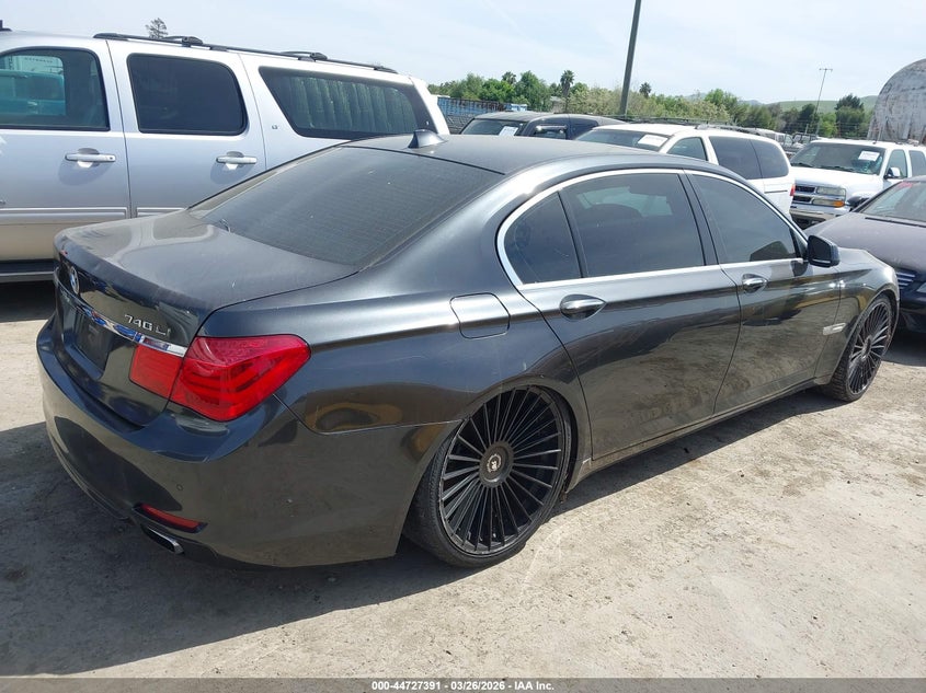 2011 BMW 740Li