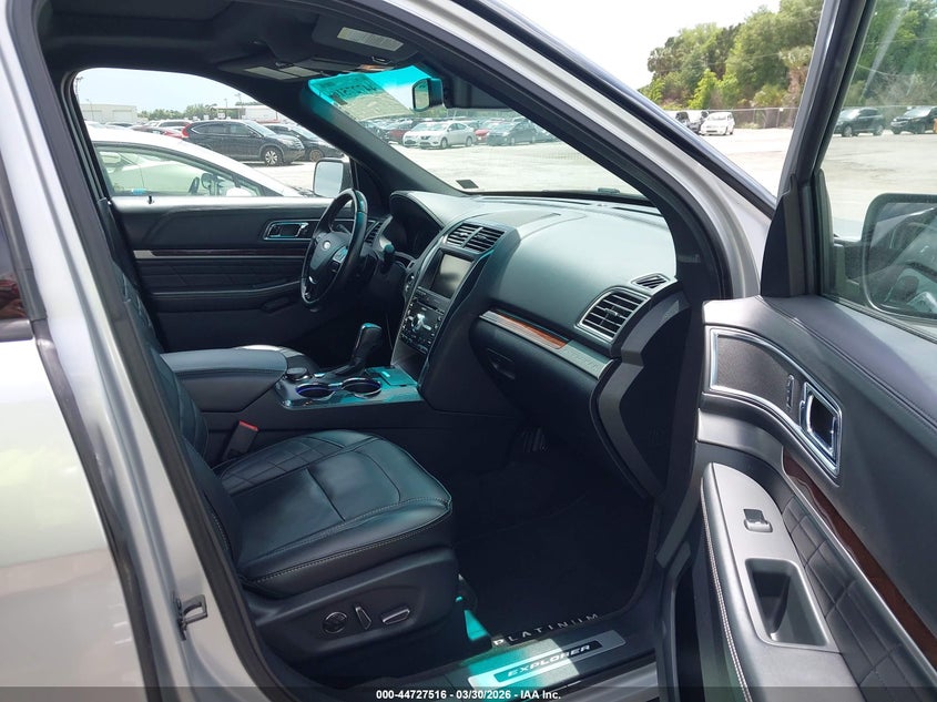 2016 Ford Explorer Platinum