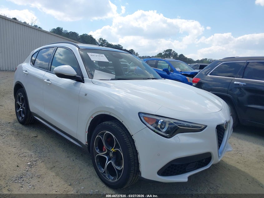 2023 Alfa Romeo Stelvio Ti Awd