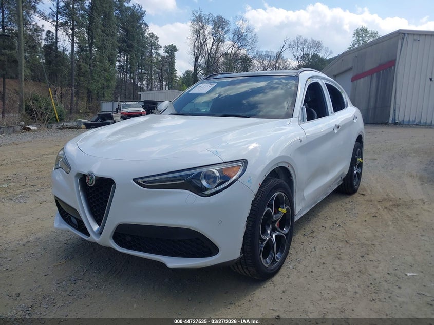 2023 Alfa Romeo Stelvio Ti Awd