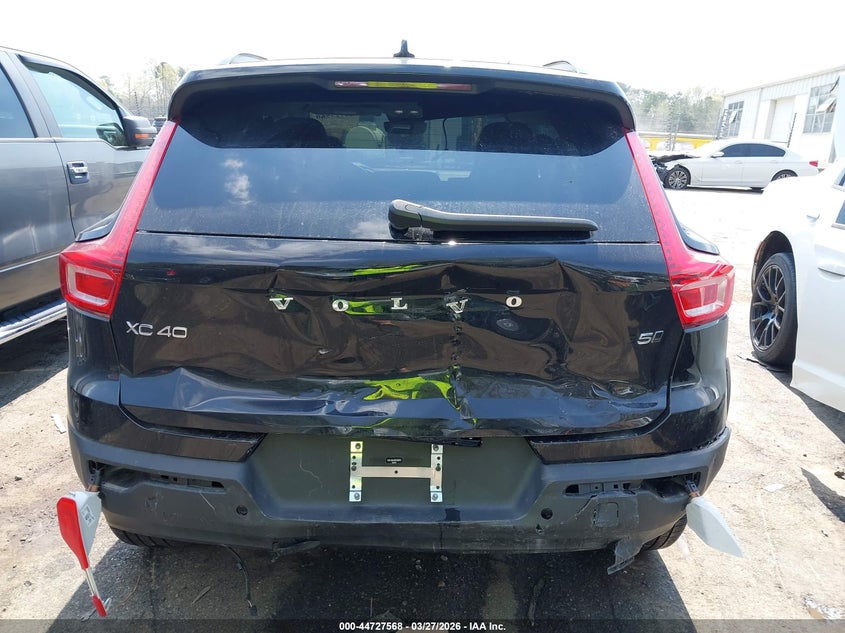 2024 Volvo Xc40 B5 Plus Dark Theme VIN: YV4L12UL5R2376878 Lot: 44727568