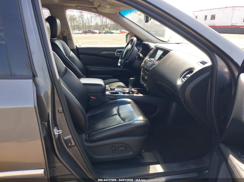 2015 Nissan Pathfinder Platinum