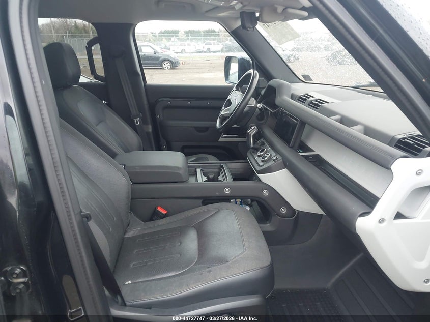 2020 Land Rover Defender 110 Se