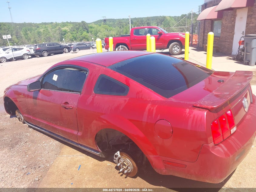 2007 Ford Mustang V6 Deluxe/V6 Premium