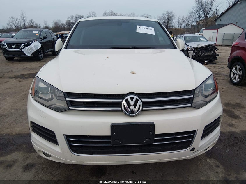 2011 Volkswagen Touareg Vr6 Sport VIN: WVGFF9BP7BD000186 Lot: 44727869