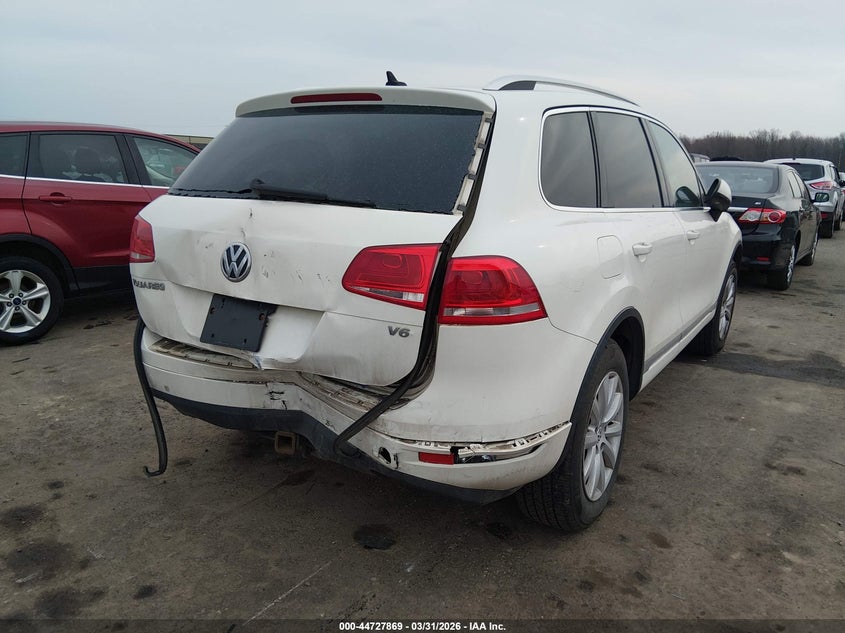 2011 Volkswagen Touareg Vr6 Sport VIN: WVGFF9BP7BD000186 Lot: 44727869