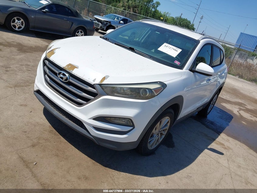 2016 Hyundai Tucson Se