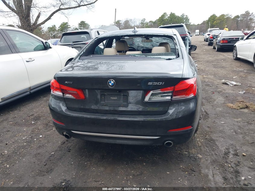 2018 BMW 530I XDRIVE — Фото 16