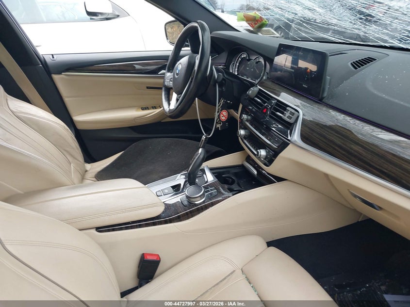 2018 BMW 530I XDRIVE — Фото 5