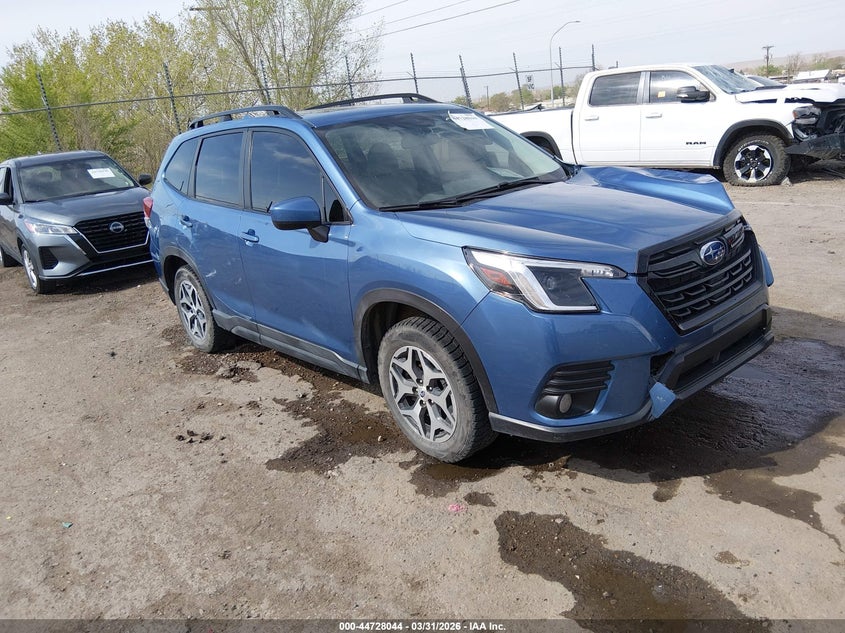 2022 Subaru Forester Premium