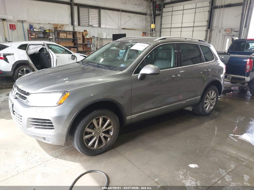 2014 Volkswagen Touareg 3.6L Sport