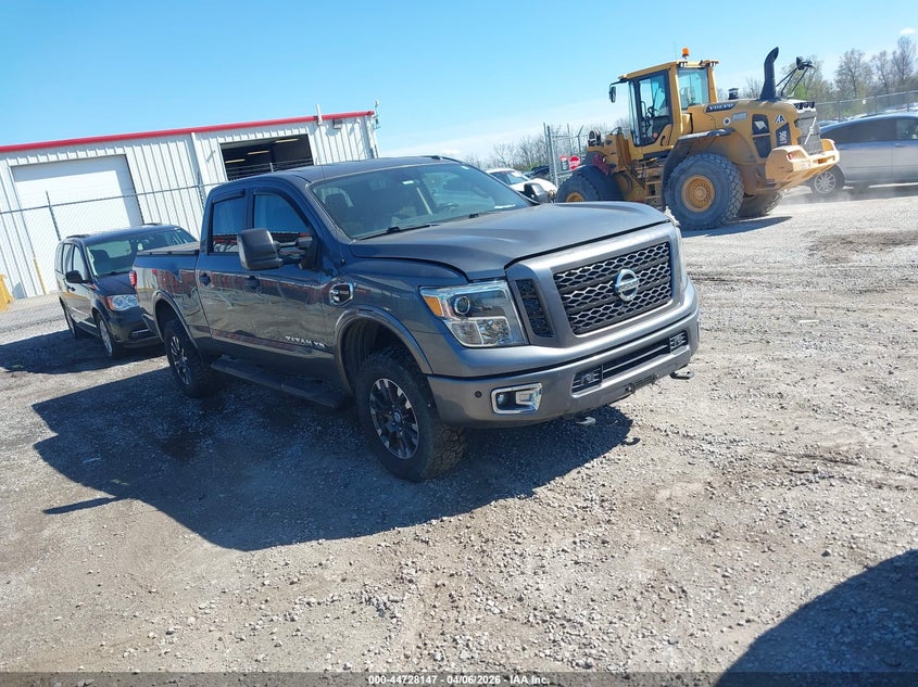 2017 Nissan Titan Xd Pro-4X Diesel