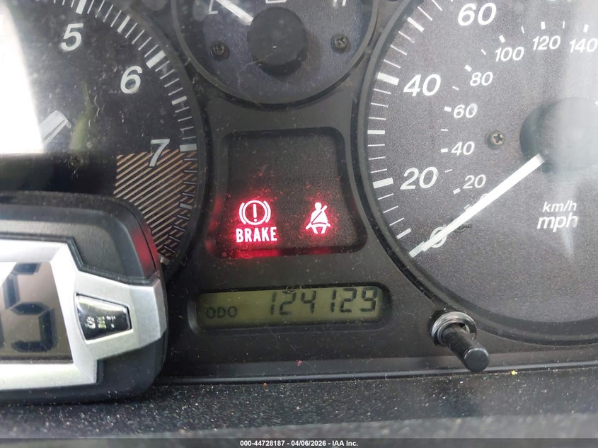 2000 Mazda Mx-5 Miata Ls/Special Edition VIN: JM1NB353XY0148902 Lot: 44728187