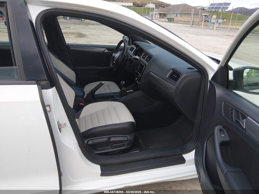 2016 Volkswagen Jetta 1.8T Sport