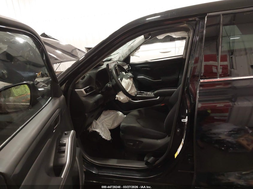 2020 Toyota Highlander L