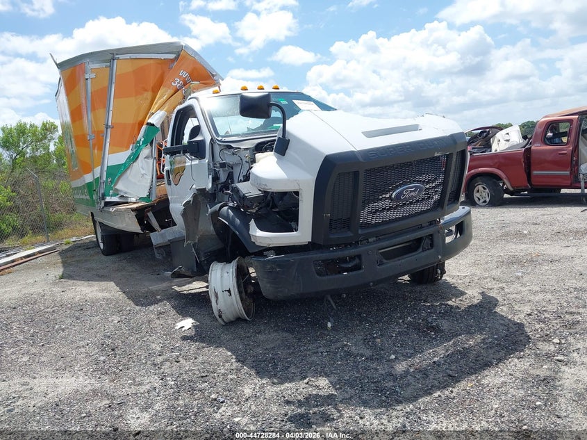 2021 FORD F-650 GAS