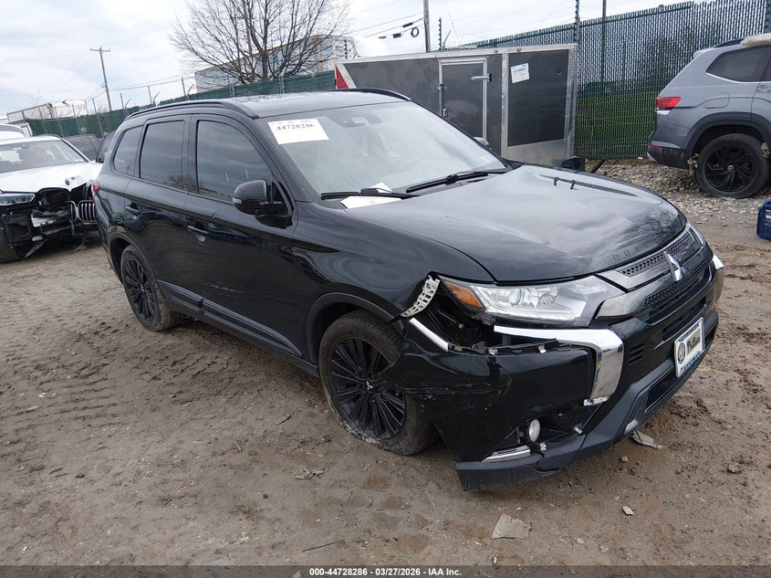 2020 Mitsubishi Outlander Le 2.4