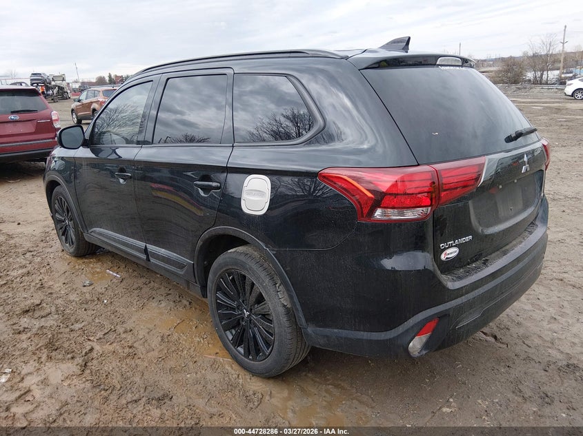 2020 Mitsubishi Outlander Le 2.4