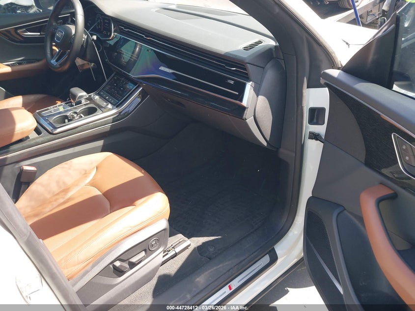 AtlanticExpress - Audi Q8