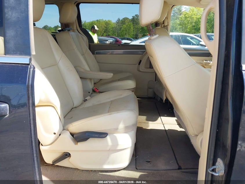 2010 Volkswagen Routan Se VIN: 2V4RW3D11AR190429 Lot: 44728478