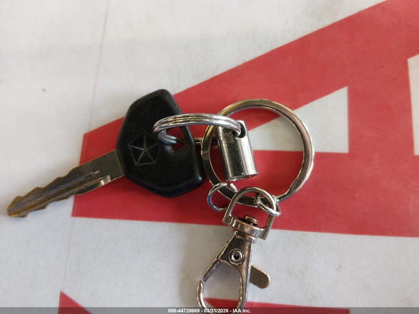 1998 Dodge Caravan Se VIN: 1B4GP45R2WB721570 Lot: 44728669