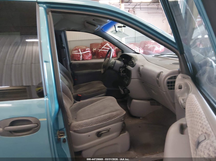 1998 Dodge Caravan Se
